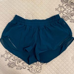 Lululemon Hotty Hot Short